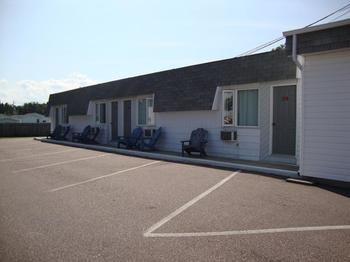 Motel De La Riviere Saint-Félicien Eksteriør billede